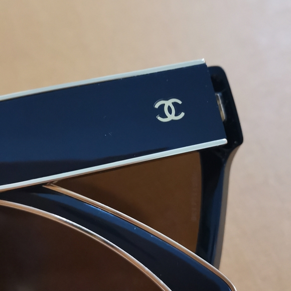Chanel Sunglasses Model 5271 - Picture 7 of 10